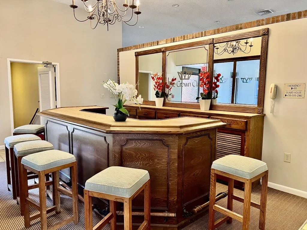 404 Paradise Rd, Swampscott