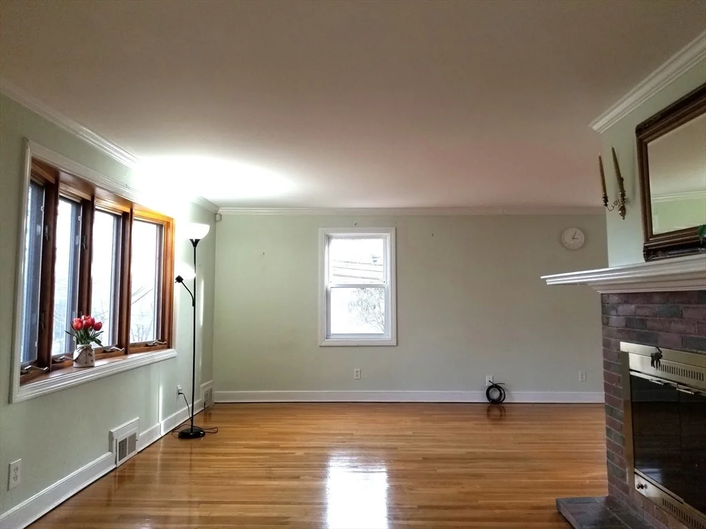 225 Governors Rd, Quincy