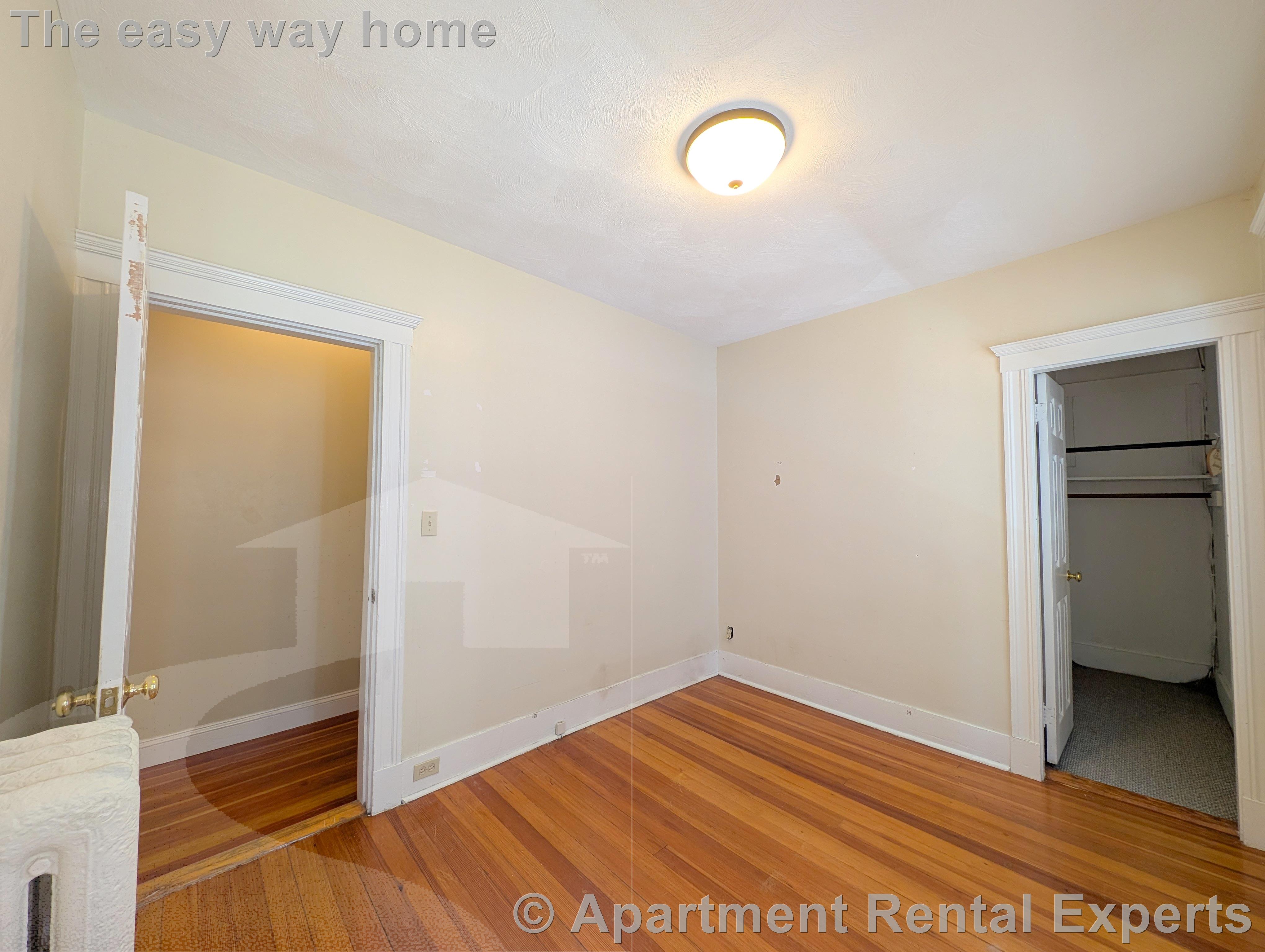 79 Conwell Ave, Tufts