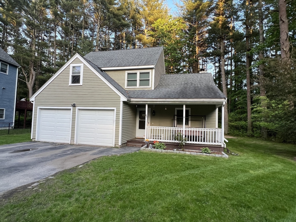 45 Winterberry Way, Bedford