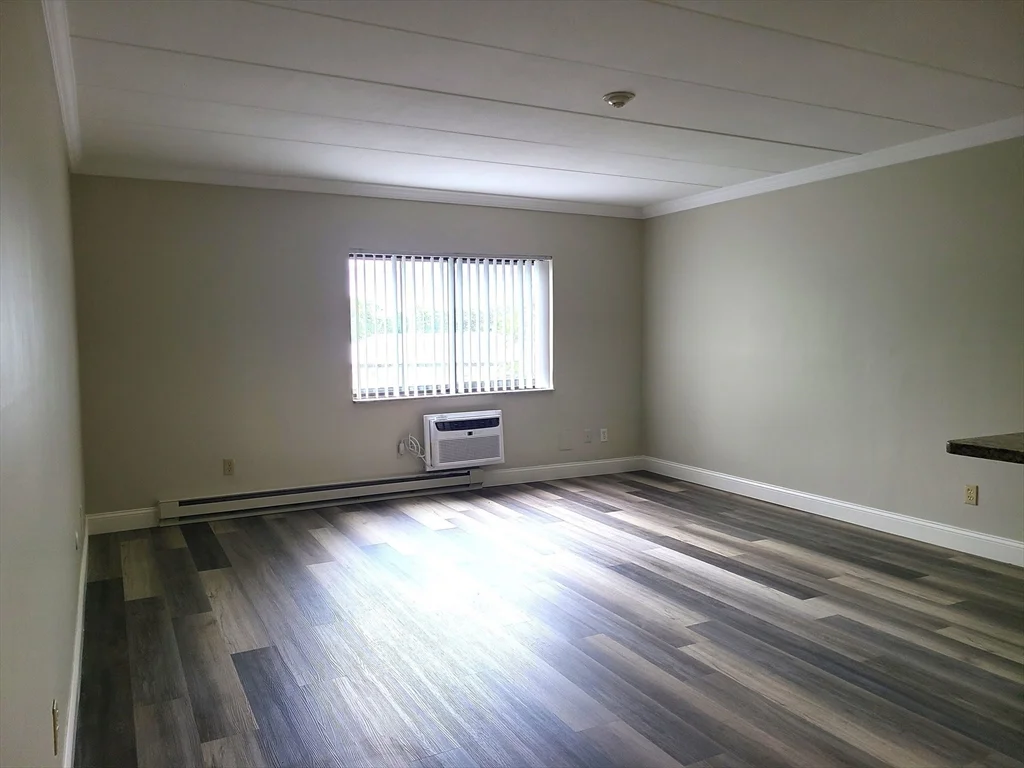 566 Washington St, Weymouth