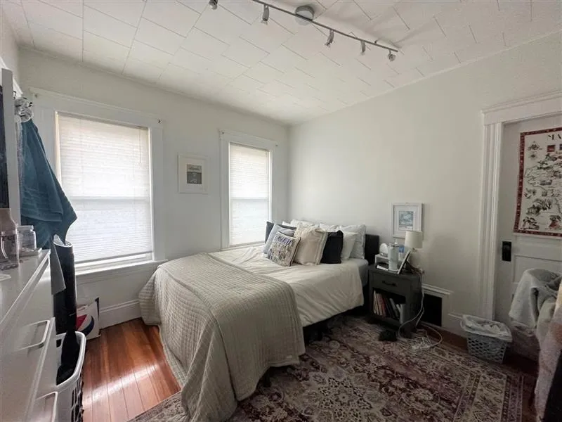 137 Dudley St, North Cambridge