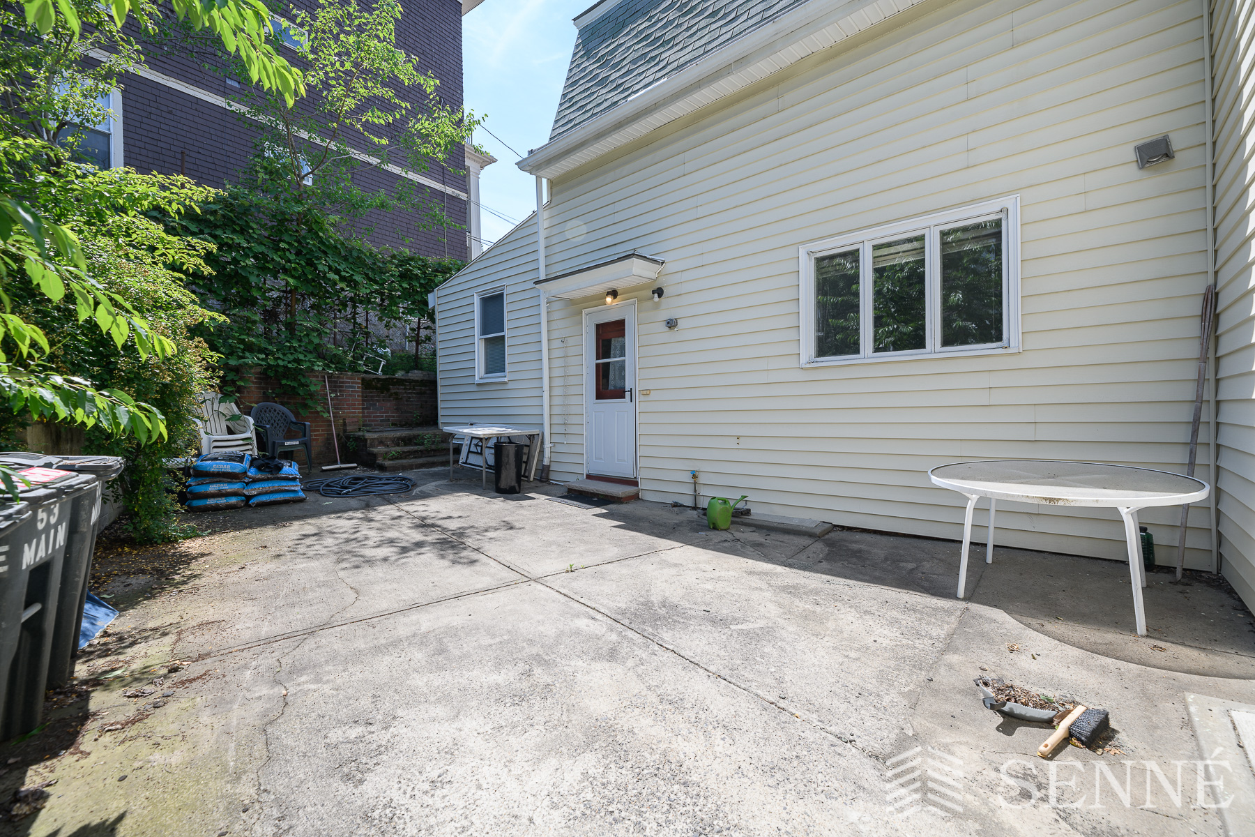 53 Main St, Winter Hill