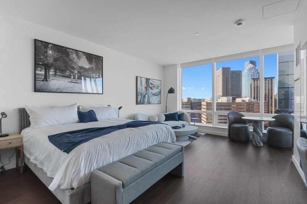 430 Stuart St, Back Bay