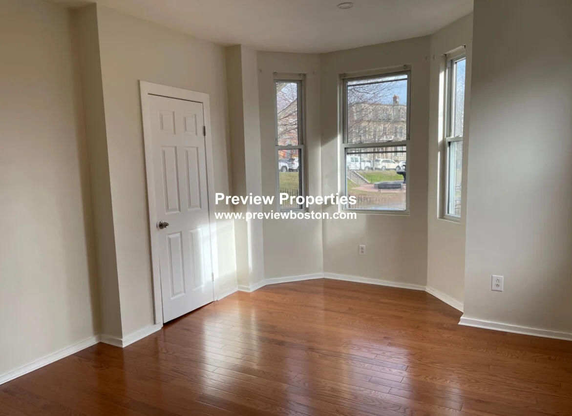 75 Putnam St, East Boston