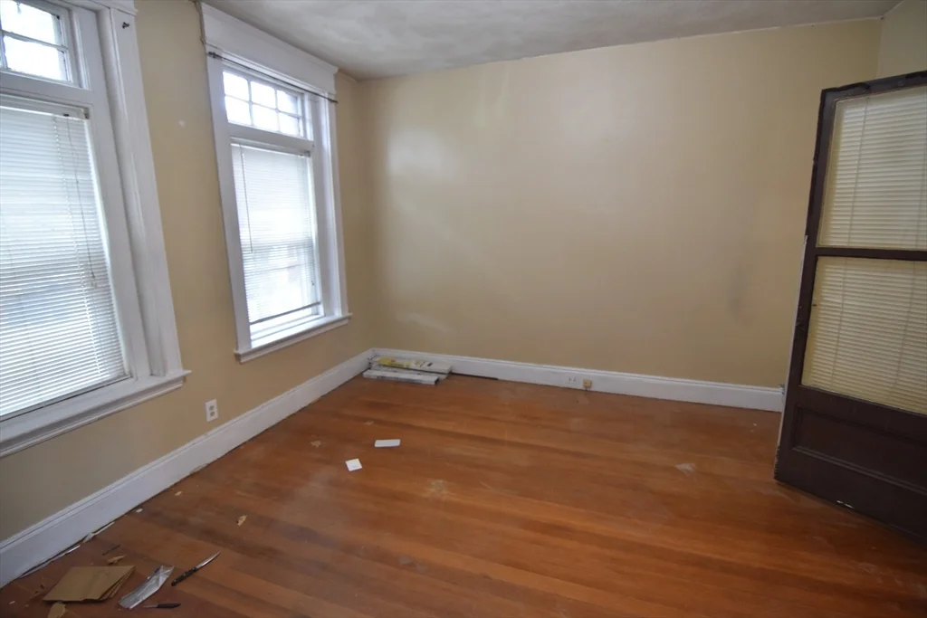 1887 Beacon, Brookline