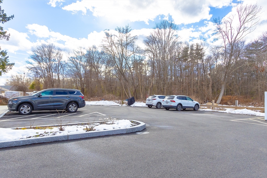 1093 Main St, Weymouth