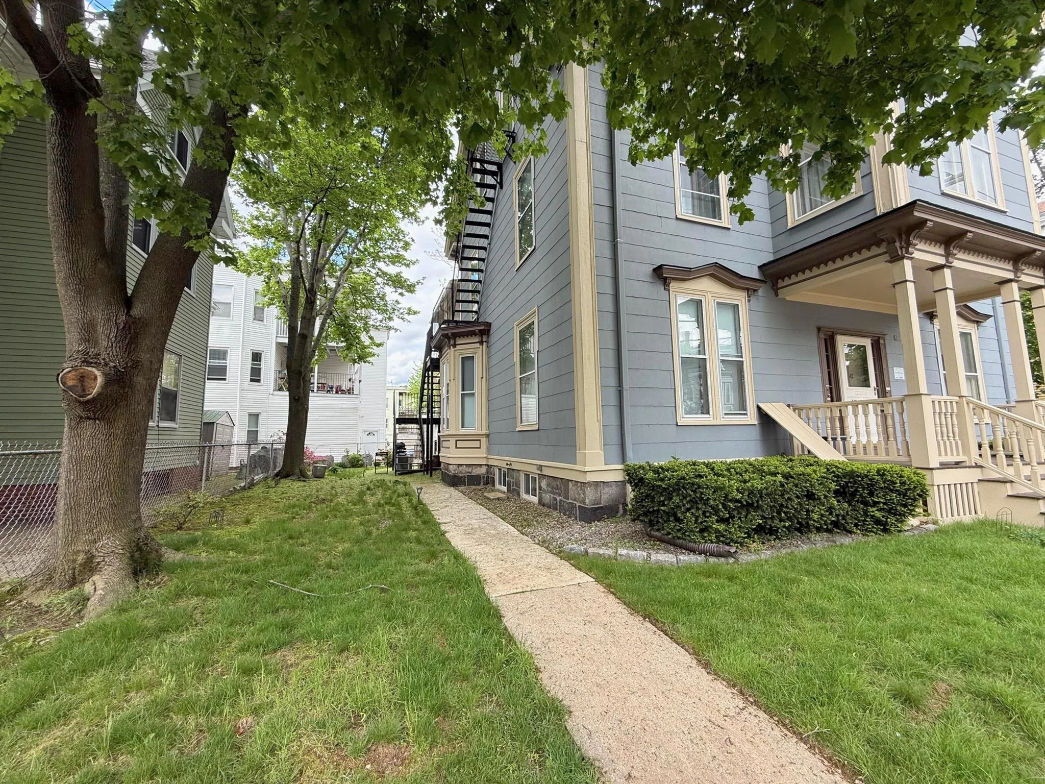 47 Mount Vernon St, East Somerville