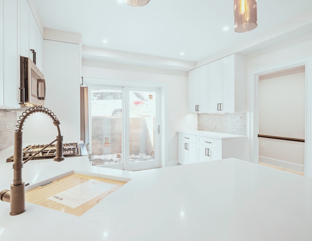 47 Mercer St, South Boston