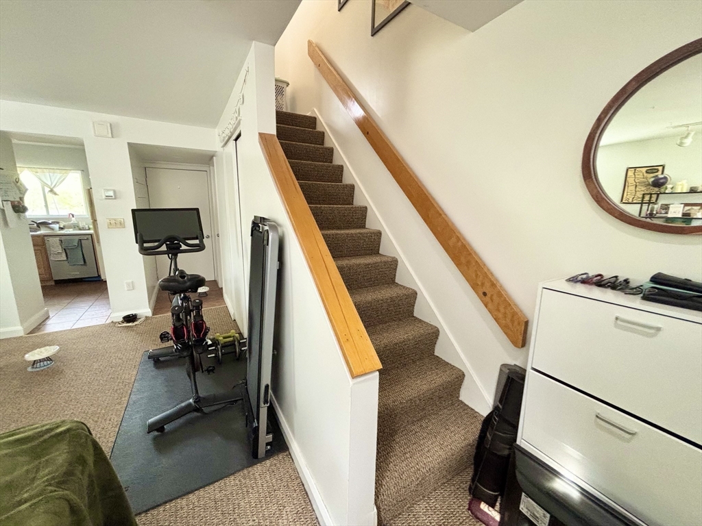 125 Governor Winthrop, Ten Hills