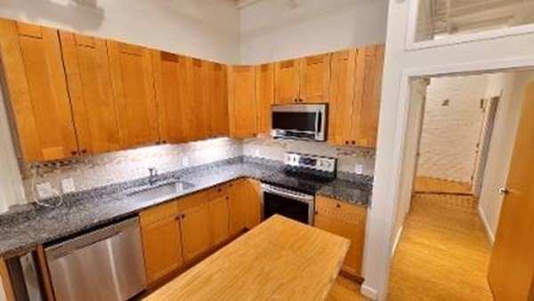 107 South St, Leather District