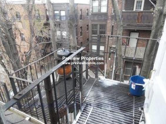 18 Quint Ave, Allston