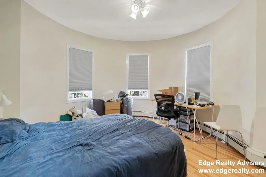 55 Easton St, Allston