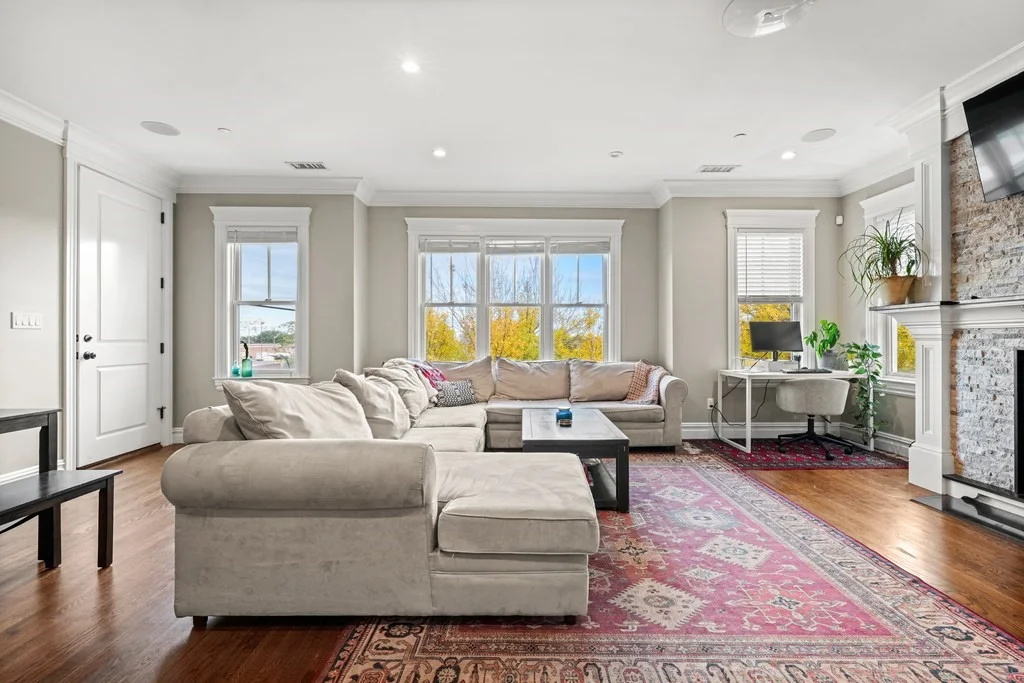 3 M St, South Boston