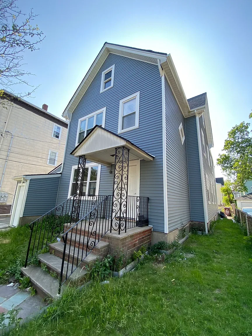 88 Irving St, Everett