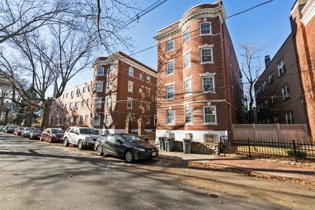 37 Lee St Furnished, Harvard Square