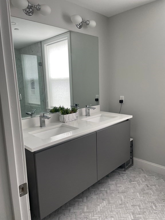 54 Pleasant St, Dorchester