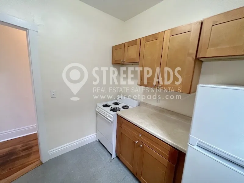 31 Park Dr, Fenway