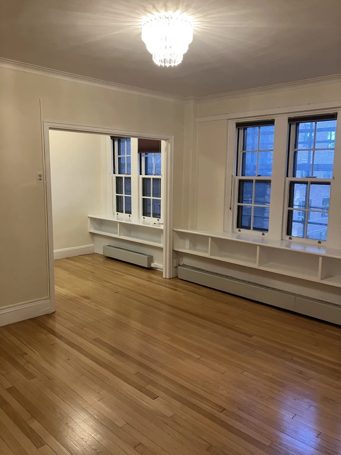 988 Memorial Dr, West Cambridge