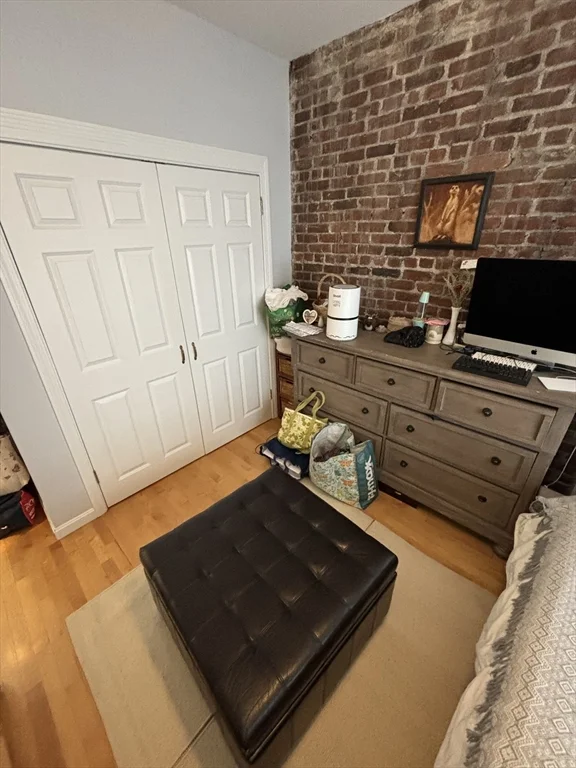 464 Hanover St, North End