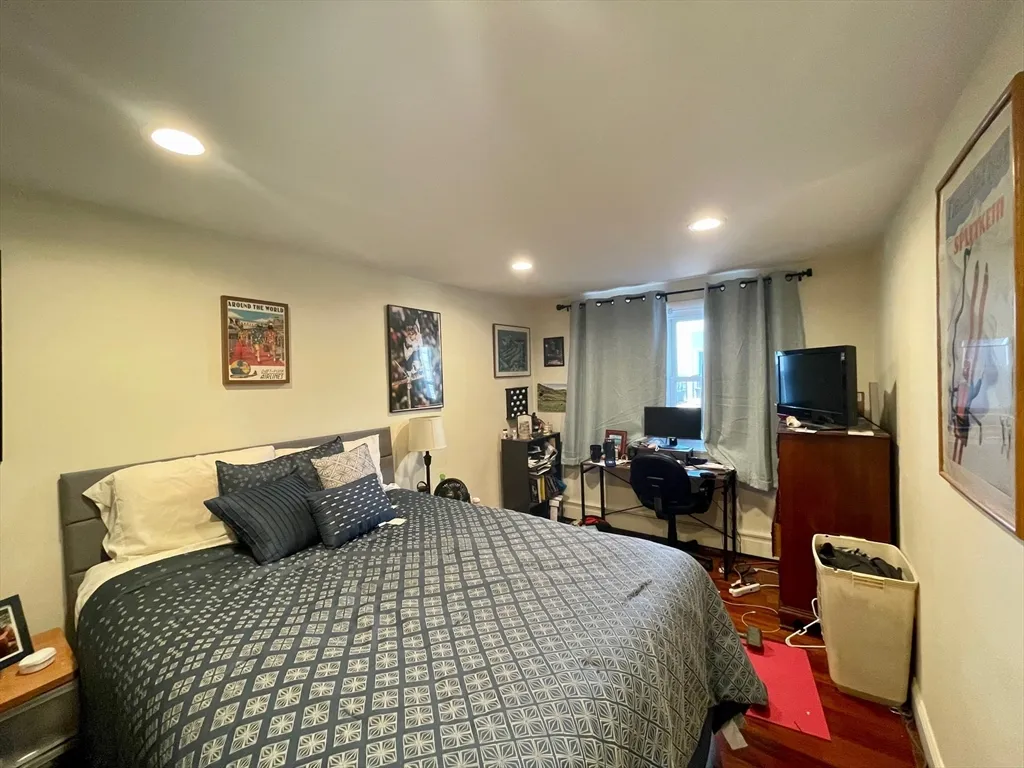 143 L St, South Boston