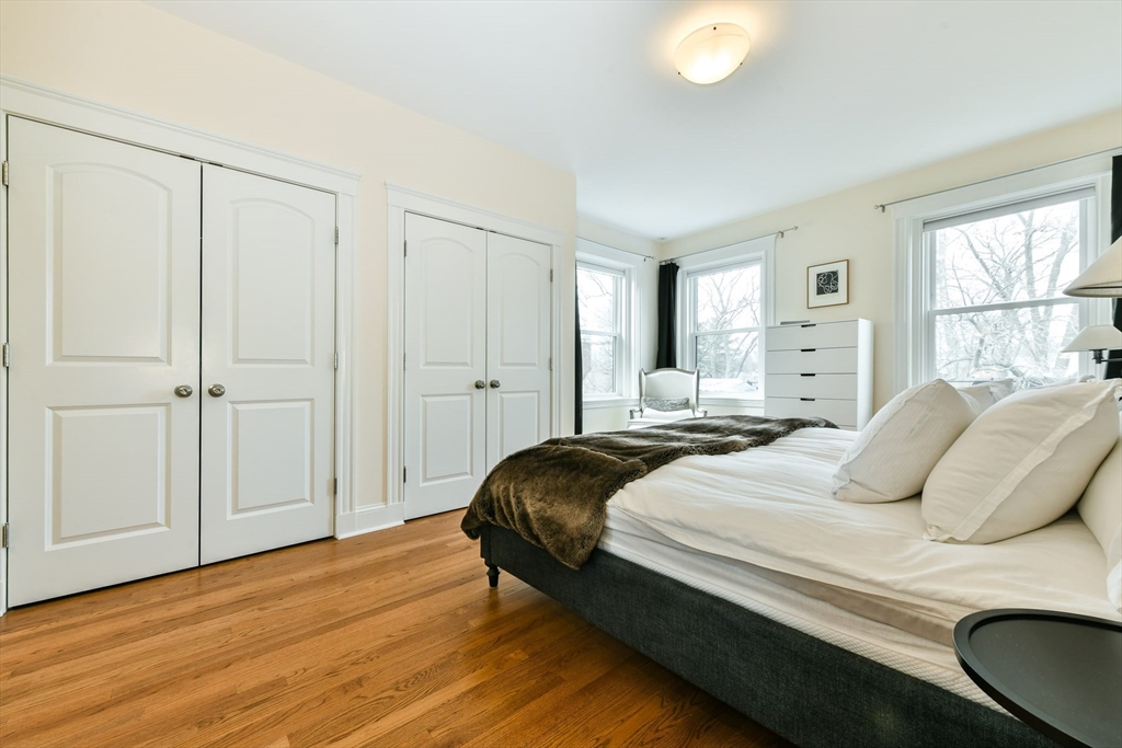 1038 Beacon St, Brookline