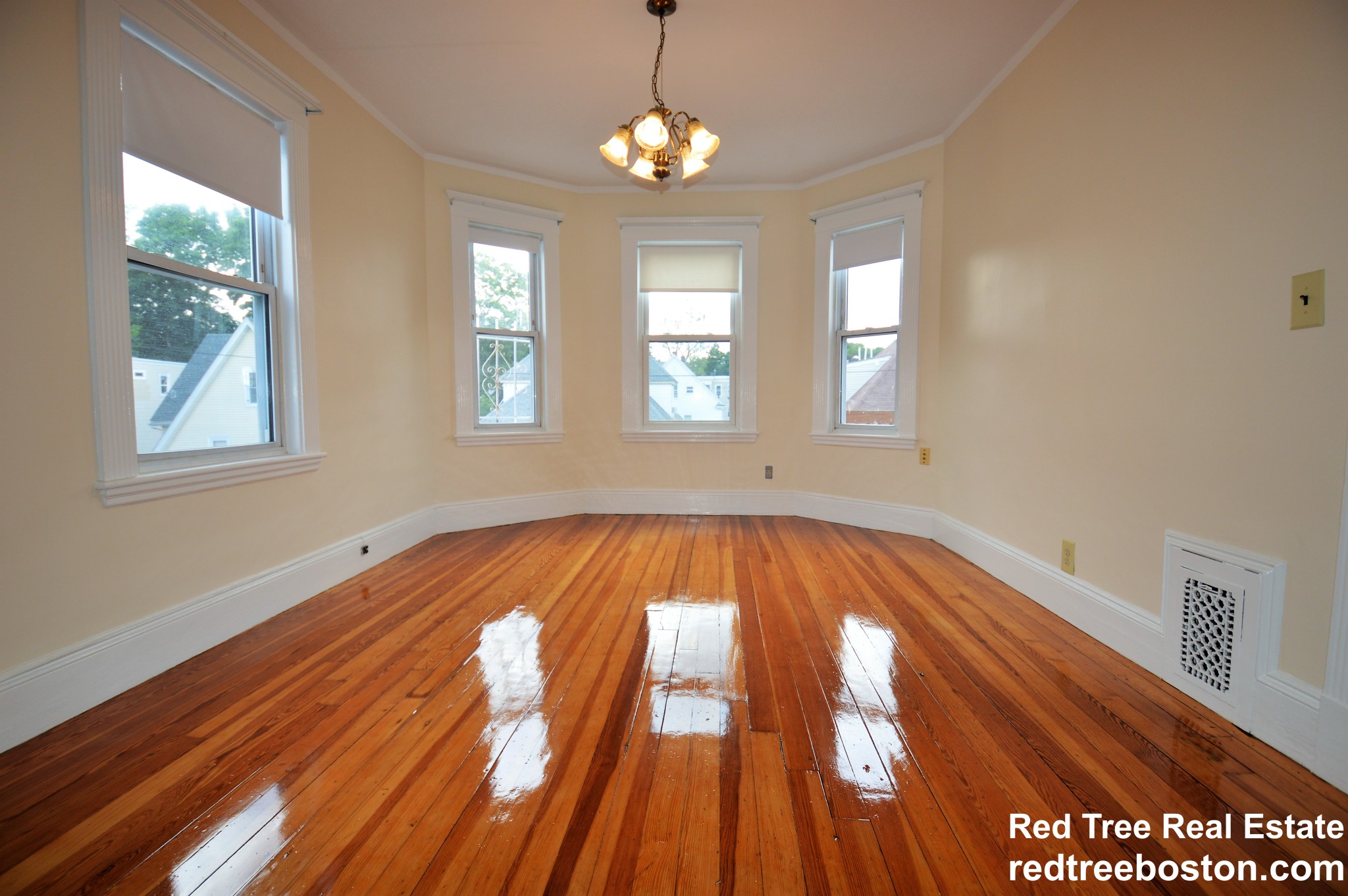 39 Montfern Ave, Brighton