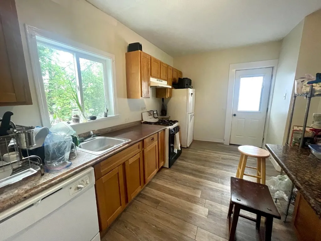 123 Winthrop St, Medford