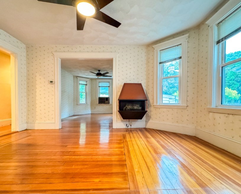 222 Fellsway W, Medford