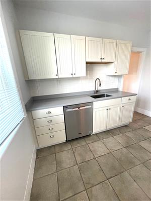 69 Raymond Ave, West Somerville