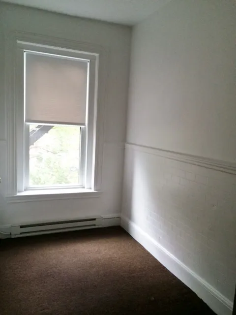1077 Beacon St, Longwood