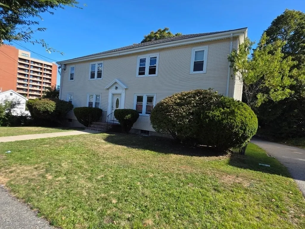 110 Clay St, Wollaston