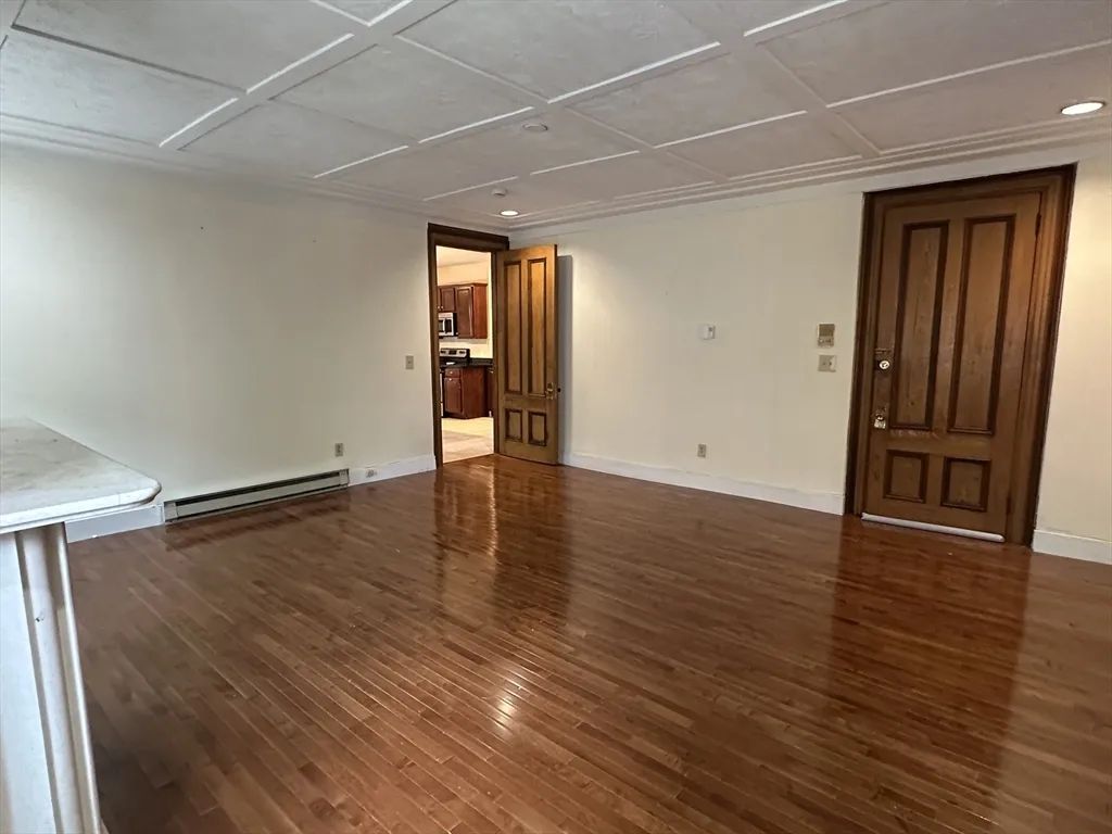 744 East 4th St, South Boston