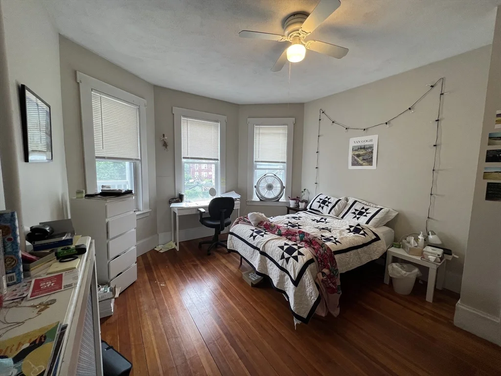 93 Easton St, Allston