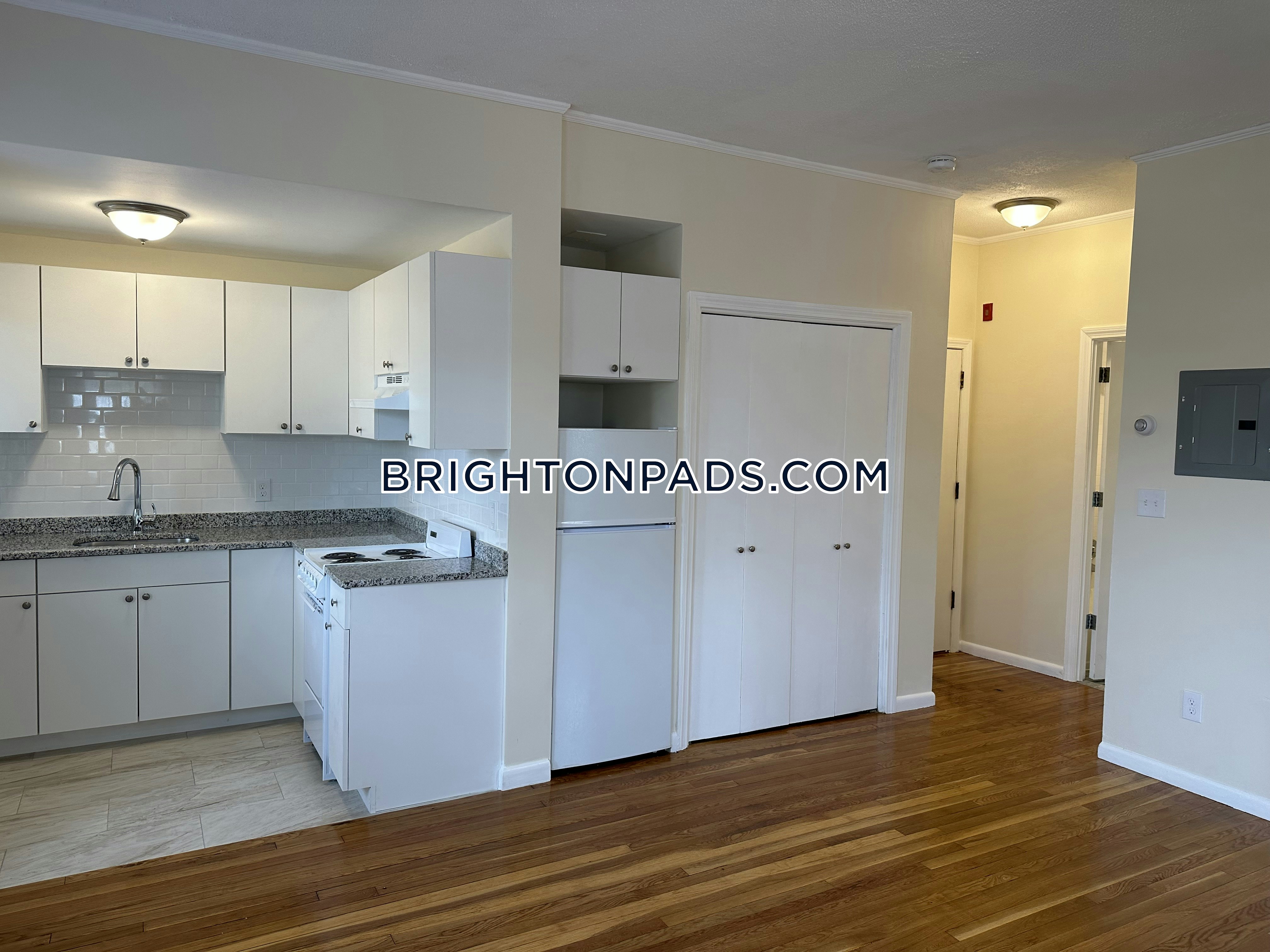 2018 Commonwealth Ave, Brighton