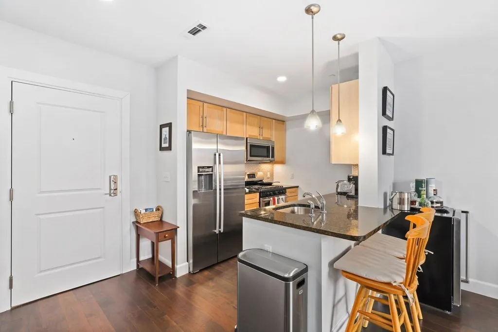 1501 Commonwealth Ave, Brighton