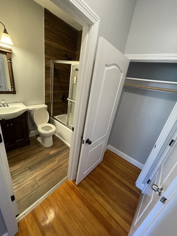 330 Western Ave, Riverside