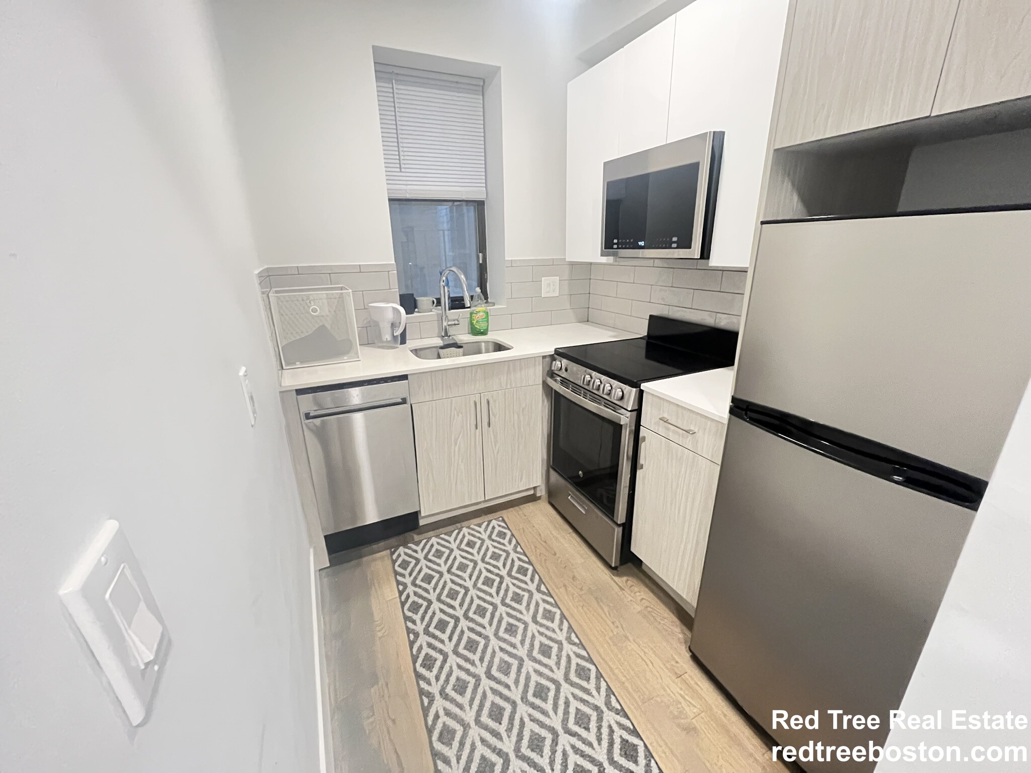 19 Peterborough St, Fenway