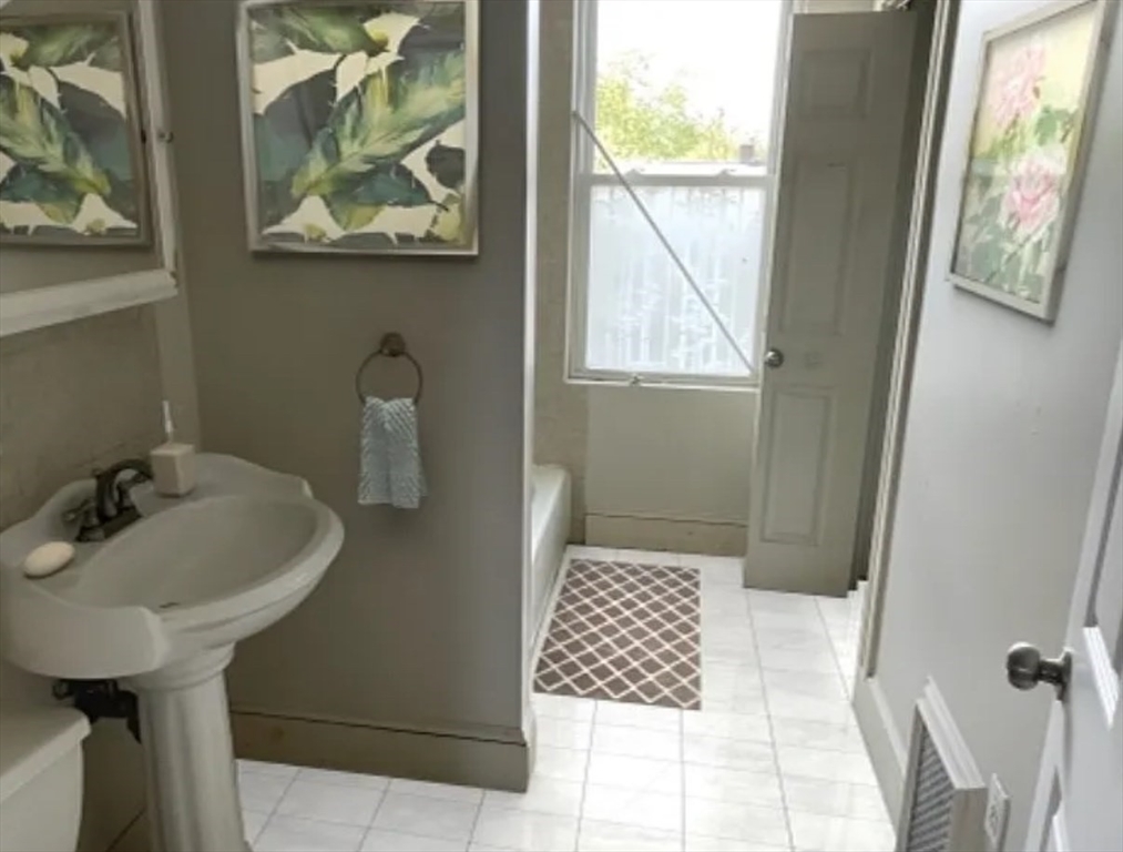 240 Allston St, Cambridgeport