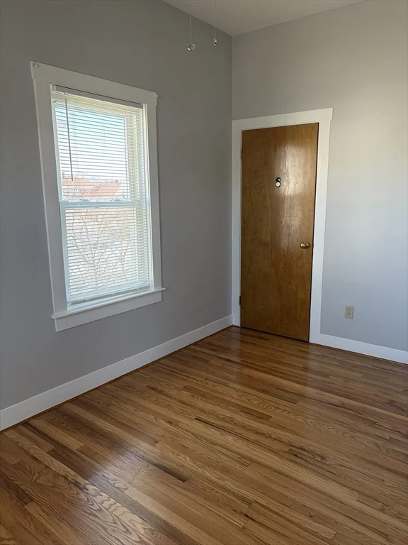 895 Bedford, Fall River