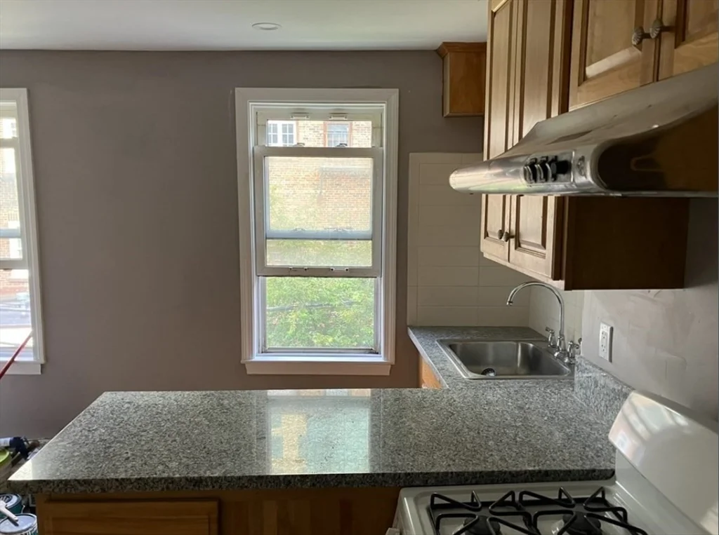 7 Johnny Ct, Chinatown