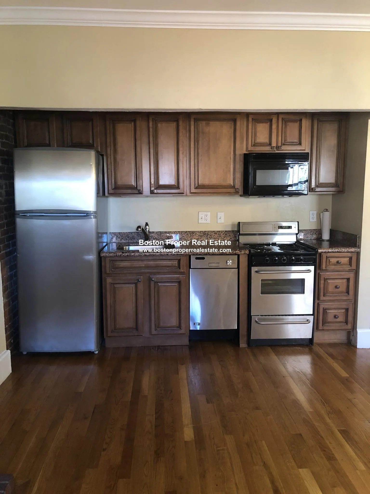 48 Hereford St, Back Bay