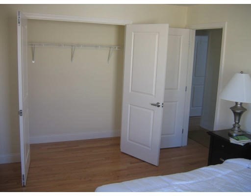 114 Library, Chelsea