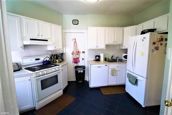 54 Dwight St, Coolidge Corner