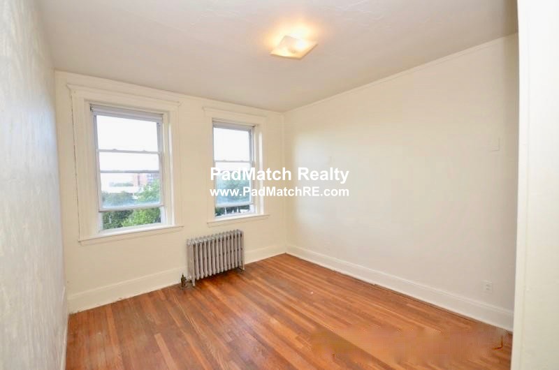 1820 Commonwealth Ave, Brighton