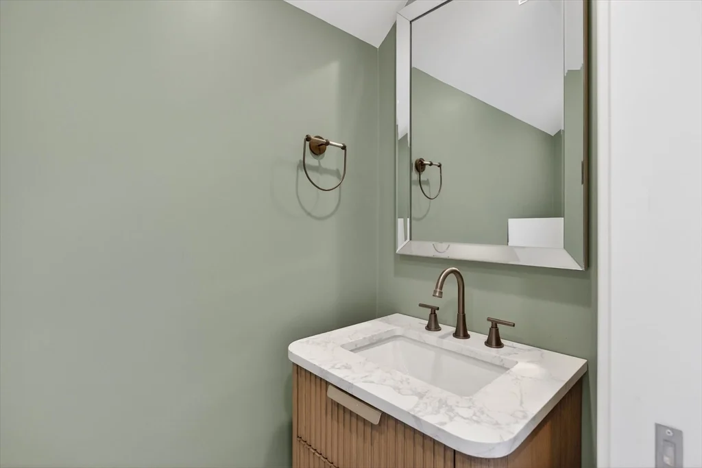 17 Allston St, Charlestown