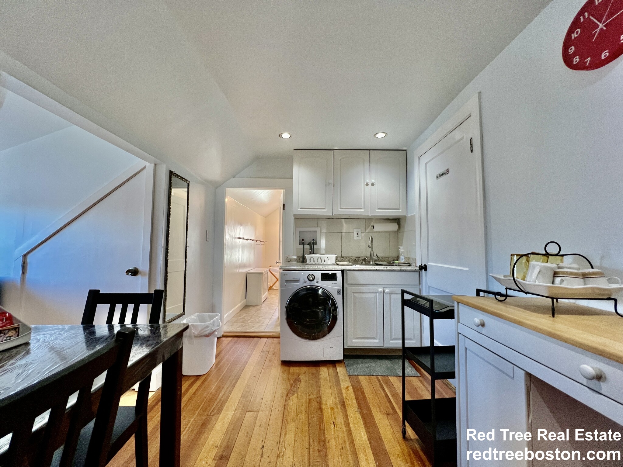 55 Woodcliff Rd, Newton Highlands