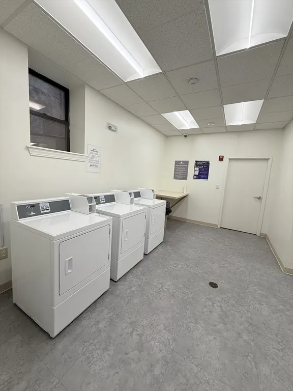 15 Hemenway St, Fenway