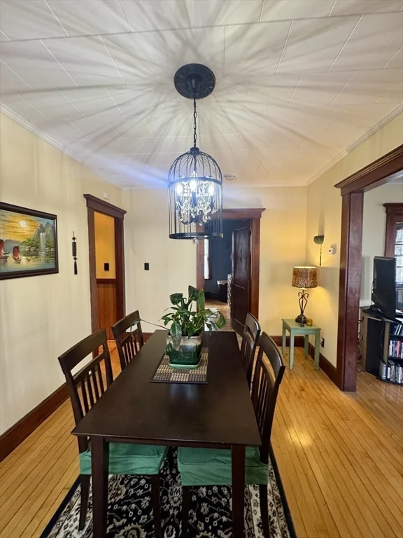 52 Hussey St, West
