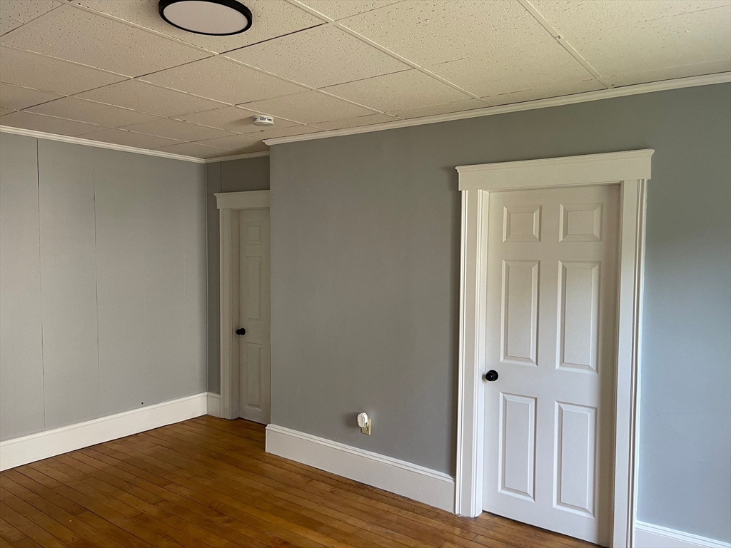 292 Providence Rd, Grafton